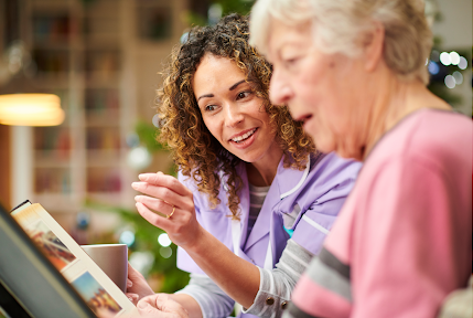 Caring for Loved Ones with Dementia CH24's Specialized Approach